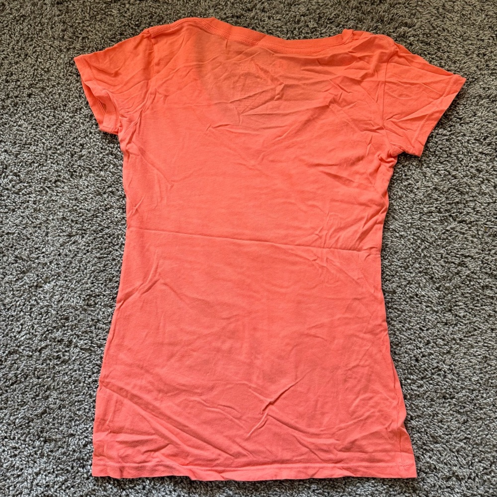 Southern Thread Tee - Picture 4 of 4